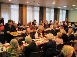 Weihnachtsfeier von Helfen in Hellern 2012 (Bild 2)
