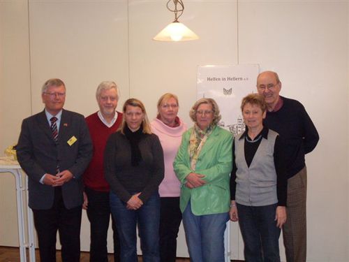 Der neue Vorstand von Helfen in Hellern (2010)